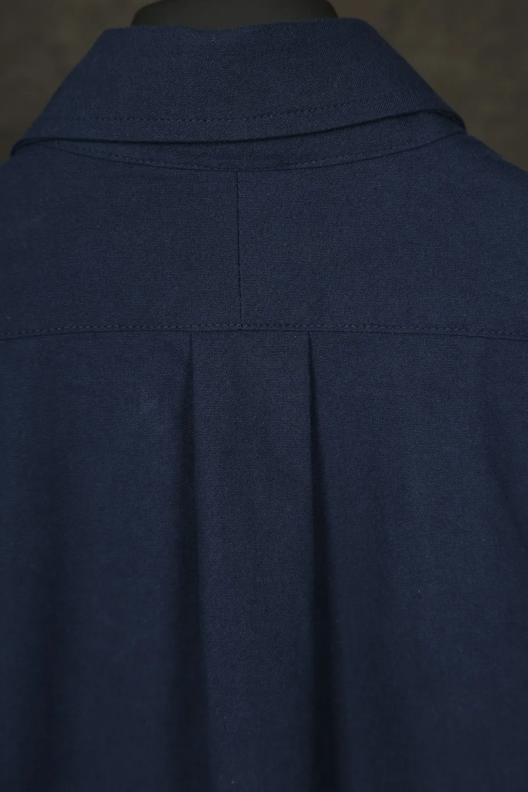 P230 Real photos [Evergreen for all seasons] Style number: 25011# Color: Navy red label/original blue/original white/matte pink/khaki/charcoal gray/black/dark blue white label Size: S to Face 100 cotton oxford spun, pre-laundering treatment, tight and soft texture ✅ - Custom dyed original pearlescent white buttons with different sizes ✅ - Special shaped chiffon foil included in the collar door tube, not easy to deform and pull ✅ - RL classic version of oxford spun shirt, thick and crisp feeling brought by oxford cloth, can be worn alone as an outer layer, can be matched with all seasons, practical wear, a must-have item in the wardrobe, start with eyes closed
